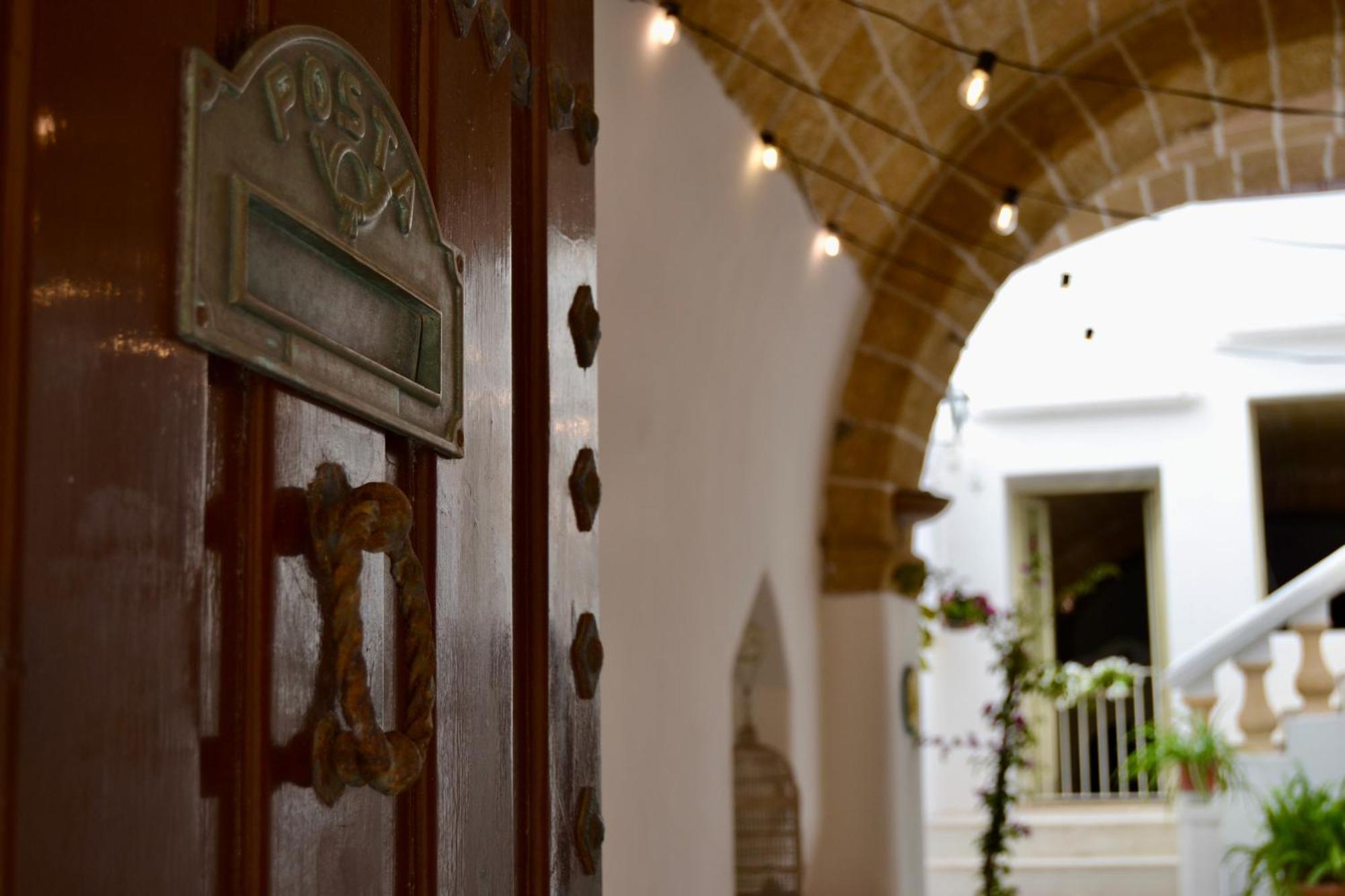 Kallistos Suites & Apartments Gallipoli Exterior photo