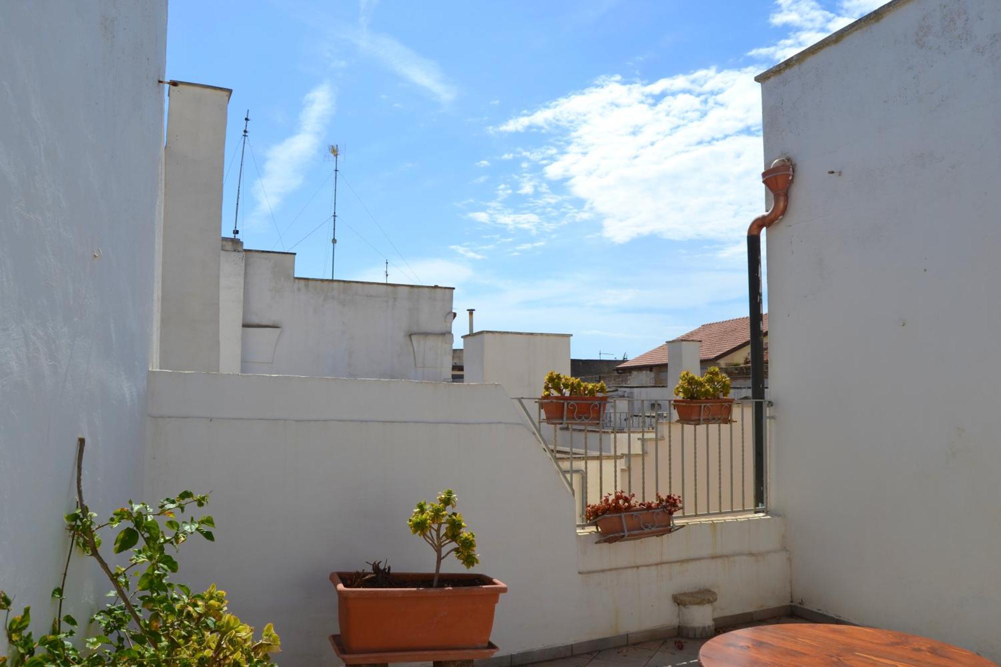 Kallistos Suites & Apartments Gallipoli Exterior photo
