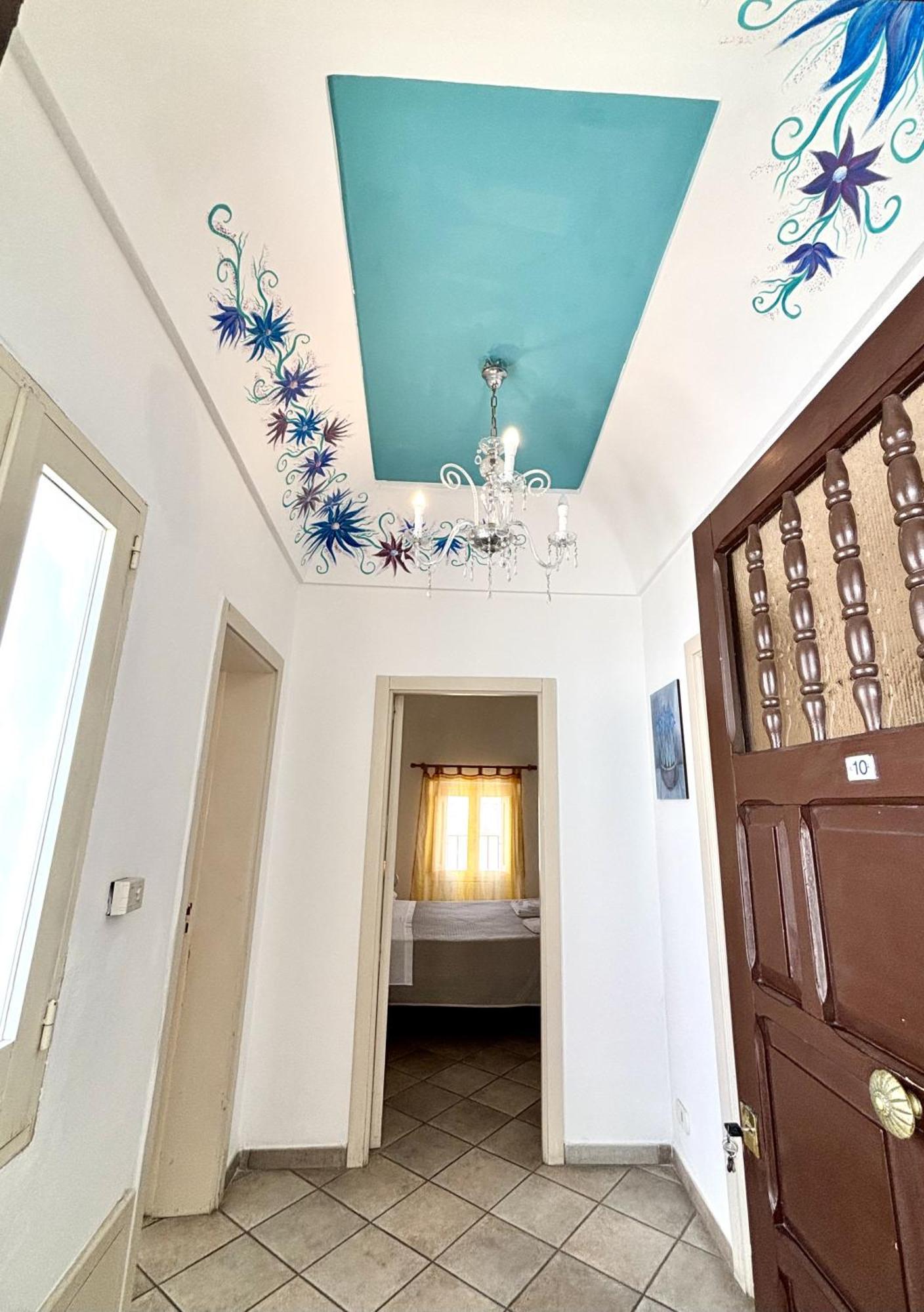 Kallistos Suites & Apartments Gallipoli Exterior photo